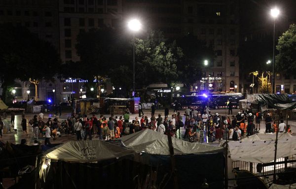 sem11jui-Z16-Indignes-encercles-a-Barcelone.jpg