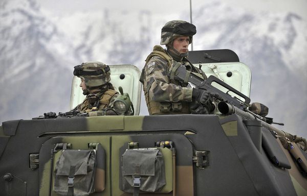 sem11jld-Z9-Soldats-francais-en-Afghanistan.jpg