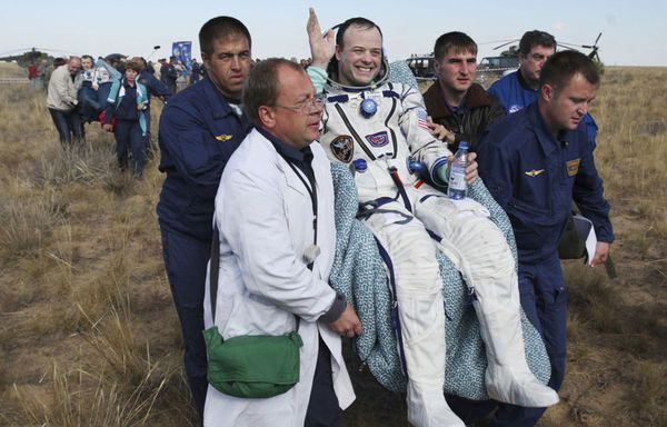 sem11sed-Z34-Aterrissage-capsule-astronaute-Kazakhstan.jpg