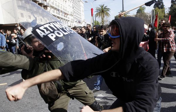 manifestation-grece-athenes-plan-d-austerite.jpg