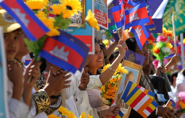 sem11octj-Z11-Cambodge-ceremonie-anniversaire-Norodom-Sihan.jpg