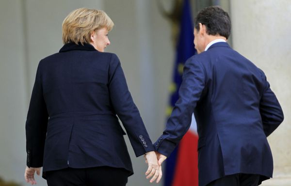 Sarkozy-Merkel-Elysee-5-decembre-2011.jpg