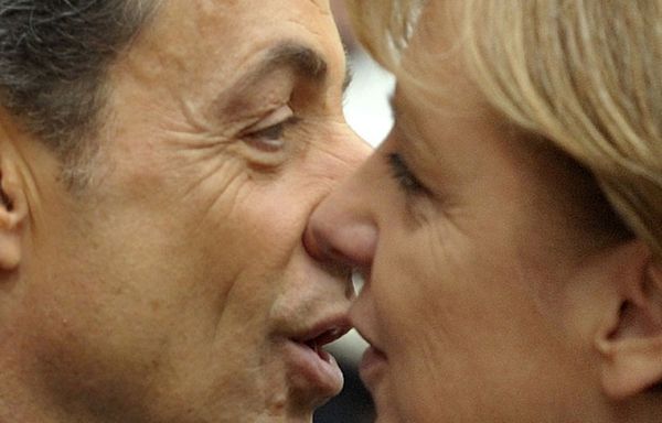 sem11novg-Z18-Nicolas-Sarkozy-Angela-Merkel.jpg