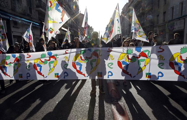 sem11decd-Z17-Manifestation-Marseille-Education.jpg