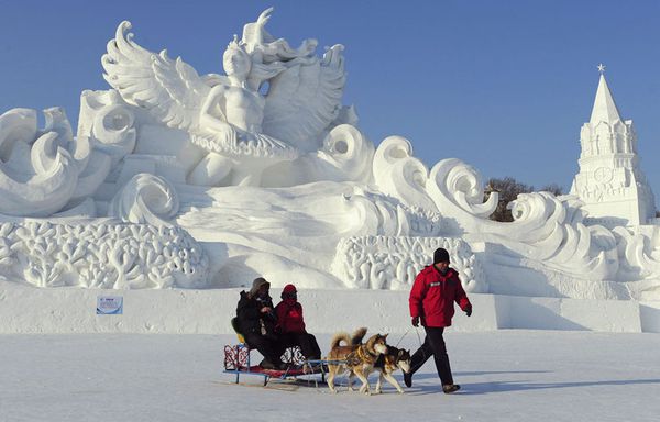 sem11decg-Z24-Festival-de-sculptures-de-glace-d-Harbin-Chin.jpg