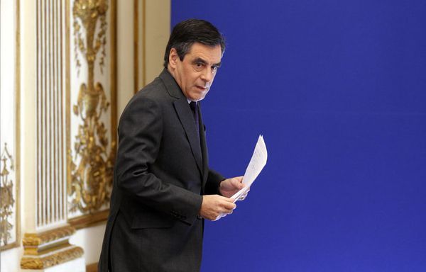 sem12jane-Z4-Francois-Fillon-perte-AAA-France.jpg