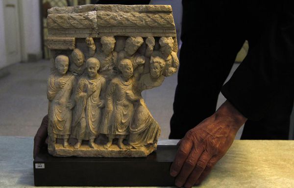 sem12jani-Z26-sculpture-antique-musee-Afghanistan.jpg