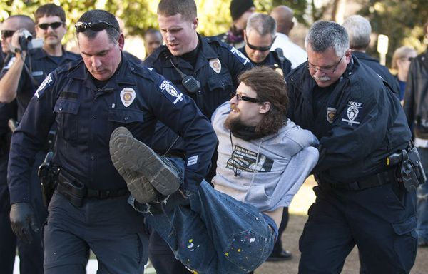 sem12jani-Z30-Occupy.jpg