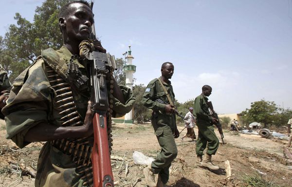 sem12fevc-Z16-Soldats-Somalie.jpg