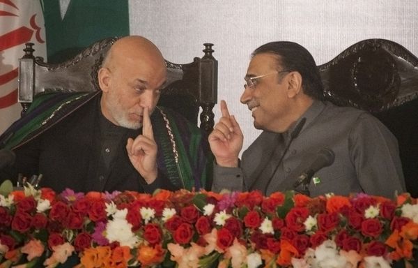 sem12feve-Z34-Hamid-Karzai-Asif-Ali-Zardari.jpg