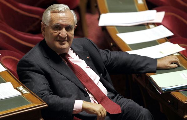 Jean-Pierre-Raffarin-Senat.jpg