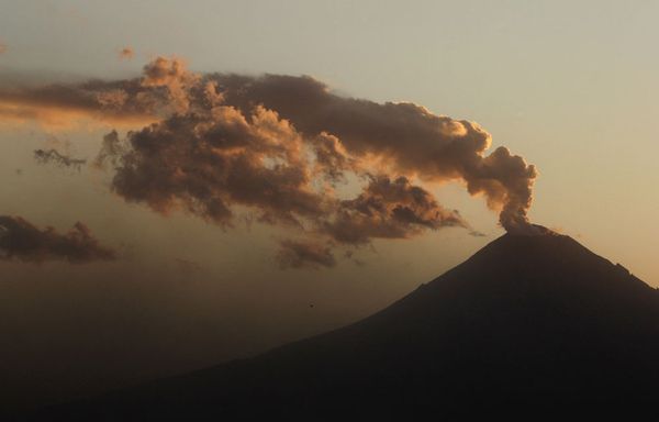 sem12avrf-Z30-Popocatepetl-volcan_mexique.jpg