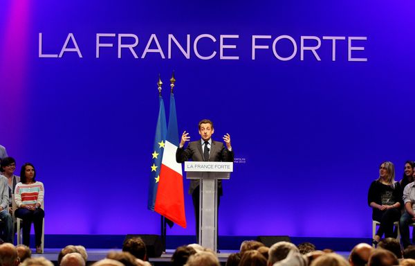 Nicolas-Sarkozy-toulon-3-mai.jpg