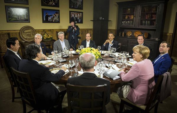 sem12maif-Z3-G8-Obama-Hollande-Merkel-diner-de-travail.jpg