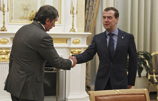 sem12maig-Z5-Dmitri-Medvedev-Igor-Sechin.jpg