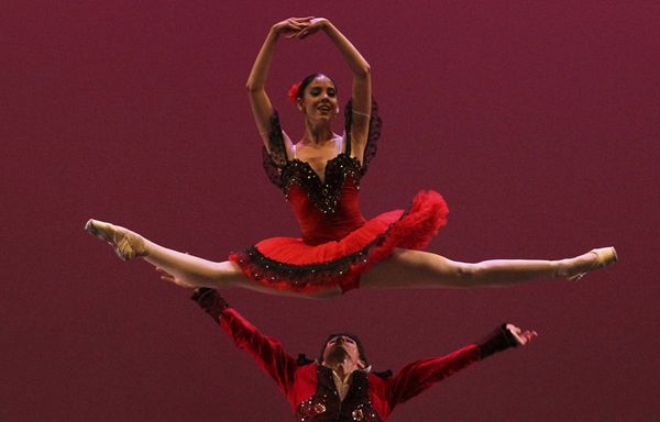 sem12juib-Z15-ballet-festival-Colombie.jpg