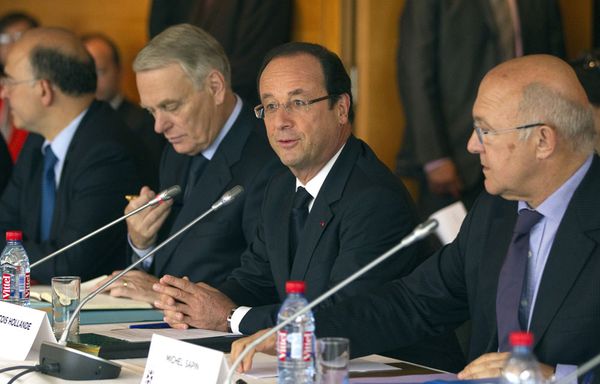 hollande-moscovici-Ayrault-Sapin-conference-sociale.jpg