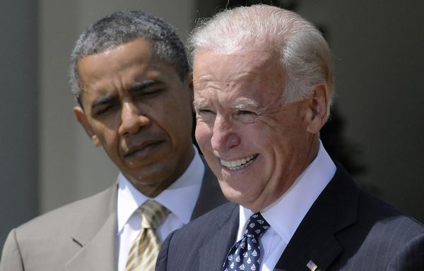 Barack-Obama-a-bien-du-mal-avect-Joe-Biden