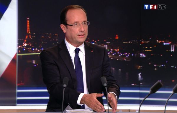 Francois-Hollande-sur-le-plateau-de-TF1-9-septembre.jpg
