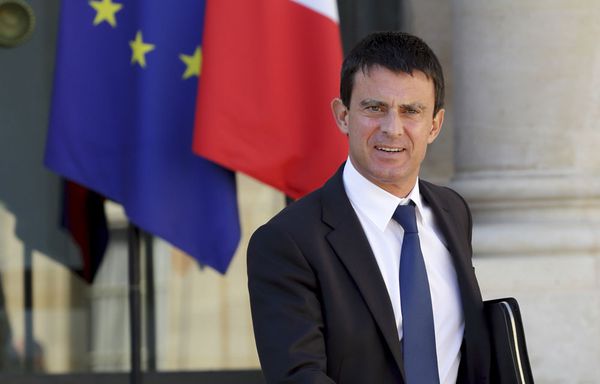 Manuel-Valls-veut-faciliter-acces-nationalite-francaise.jpg