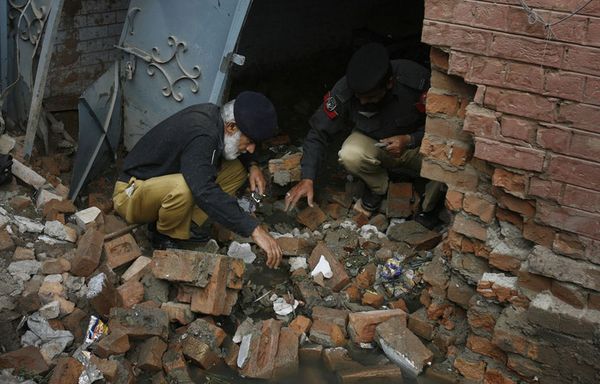sem30-Z18-Pakistan-reconstruction.jpg