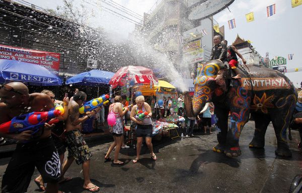 sem31-Z22-Bataille-d-eau-bangkok.jpg