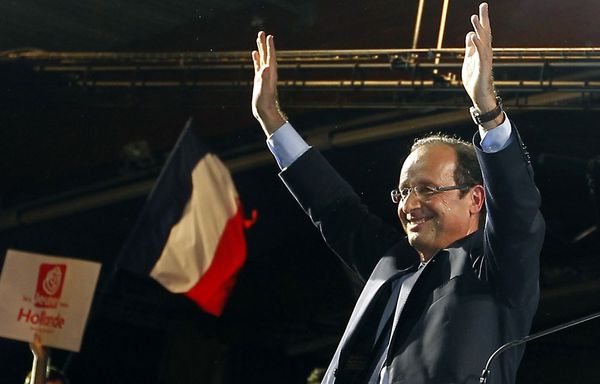 Francois-Hollande-meeting-Merignac.jpg