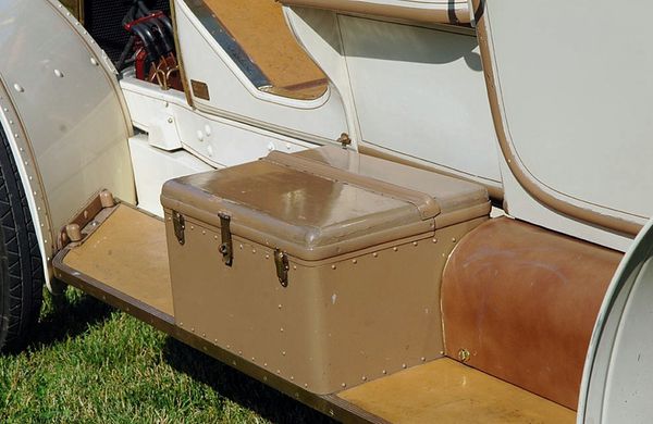 packard_model_18_4-passenger_touring_1909_110.jpg