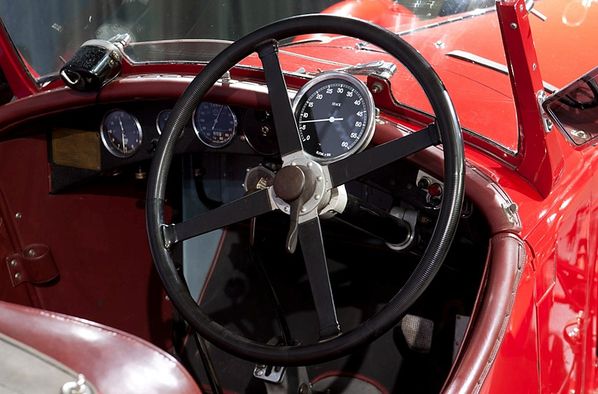 alfa_romeo_8c_2300_touring_leMans_1932_112.jpg