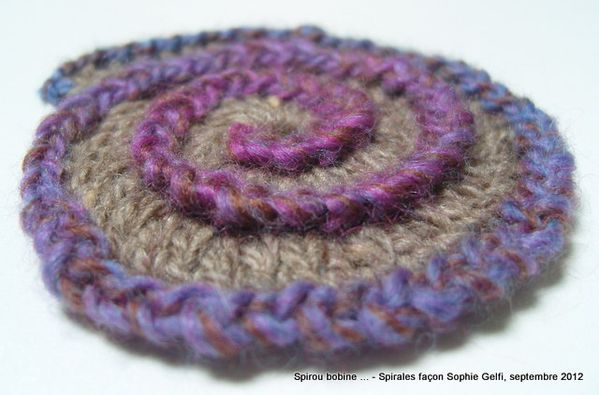 Spirales-au-crochet-Sophie-Gelfi-vue-3.JPG