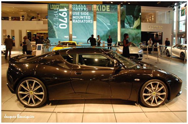 Lotus Mondial Automobile 2010