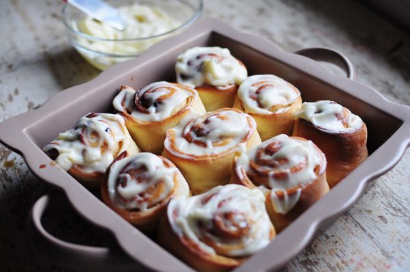 Cinnamon-rolls4--4-.JPG