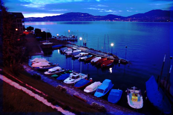 port de saint gingolph suisse la nuit