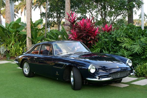 b5572_ferrari_500_superfast_coupe_pininfarina_1965_03.jpg