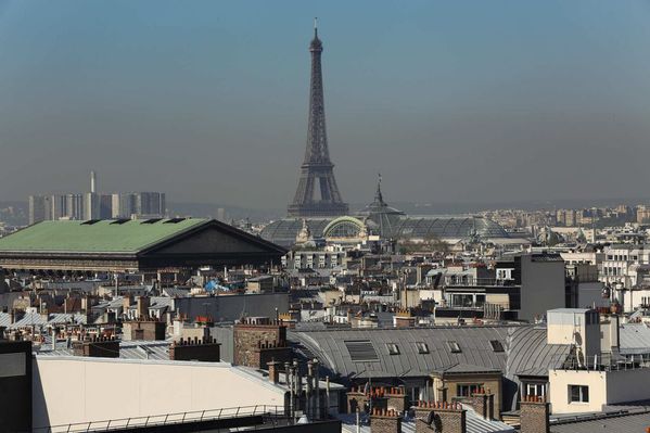 sem13julj-Z6-Paris-embue-pollution-chaleur.jpg