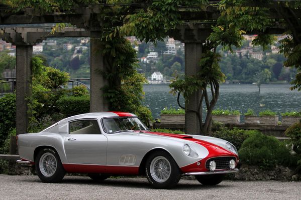ferrari_250_gt_tour_de_france_scaglietti_1-louvre_-copie-4.jpg