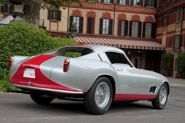 ferrari_250_gt_tour_de_france_scaglietti_1-louvre_-copie-9.jpg