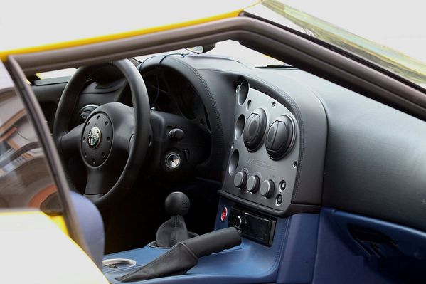 alfa_romeo_tz3_stradale_zagato_coupe_2011_.jpg