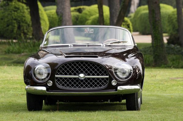 cisitalia_ford_808_xf_vignale_convertible_1952_109.jpg