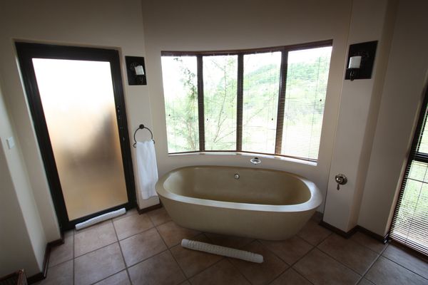 ivory-tree-hotel 1200