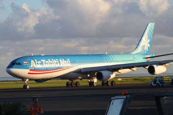TAHITI-2012 8802
