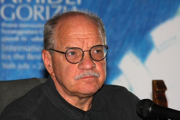 schrader.jpg
