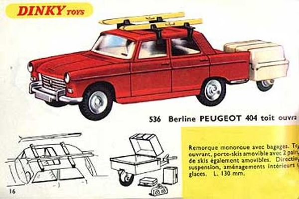 catalogue dinky toys 1967 p16 peugeot 404 berline toit ouvr