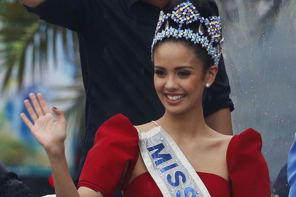 sem13octe-Z4-Retour-triomphal-miss-monde-Manille-Philippine.jpg