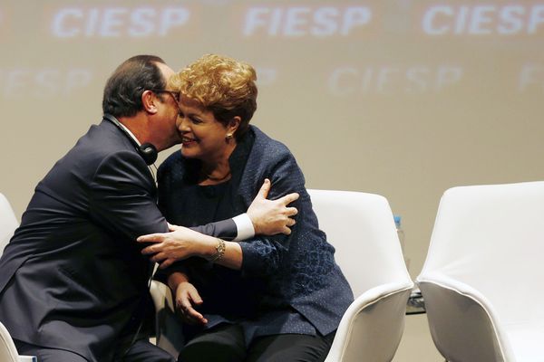 sem13decf-Z13-Accolade-francois-Hollande-Dilma-Rousseff-pre.jpg