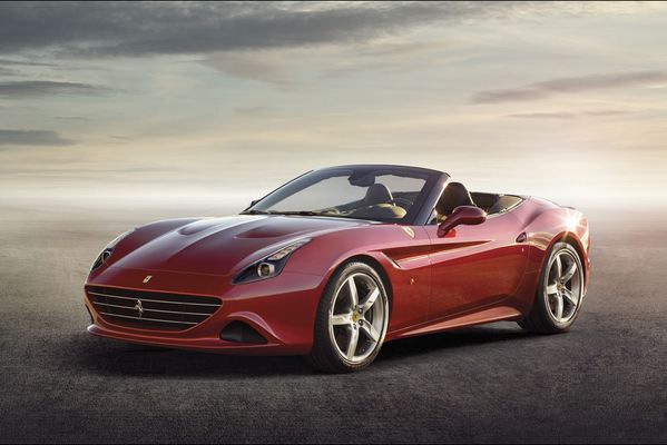 sem14marb-Z2-voitures-de-reve-salon-Geneve-Ferrari-californ.jpg