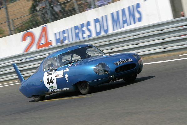 panhard_cd_lm64_1964_102.jpg