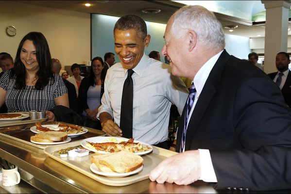 sem14maij-Z9-A-table-petit-dejeuner-Barack-Obama.jpg