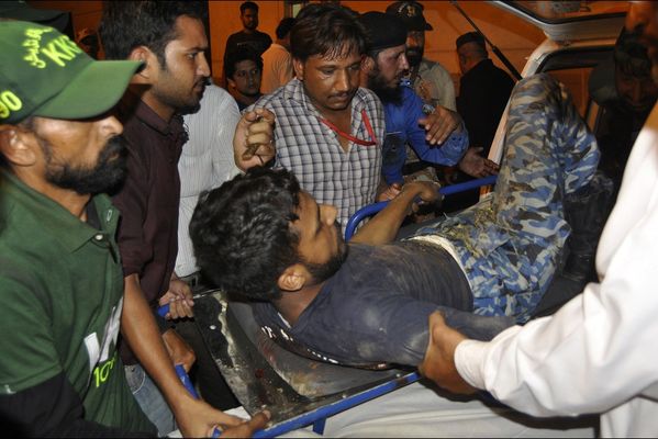 sem14juid-Z5-Attaque-meurtiere-aeroport-Karachi-Pakistan.jpg