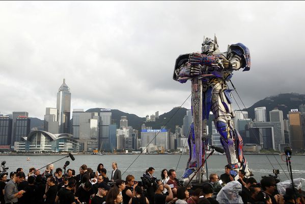 sem14juih-Z12-La-fierte-d-un-Transformers-Hong-Kong.jpg